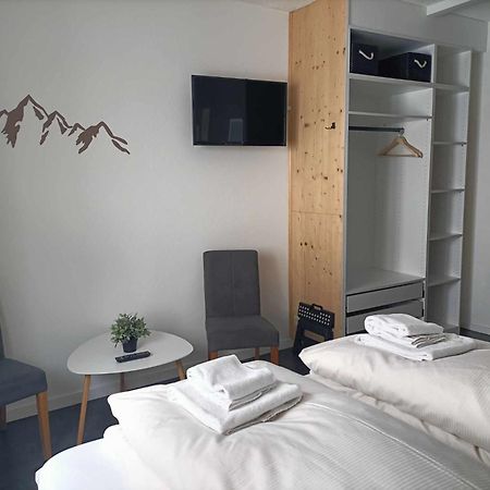 Pension & Ferienwohnungen Haus Edelweiss Holzgau Zewnętrze zdjęcie