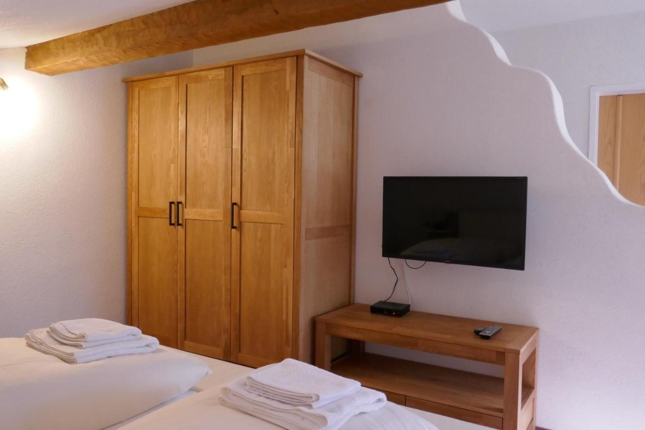Pension & Ferienwohnungen Haus Edelweiss Holzgau Zewnętrze zdjęcie
